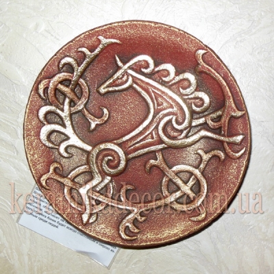 Декоративная тарелка "Конь" в золоте купить на подарок